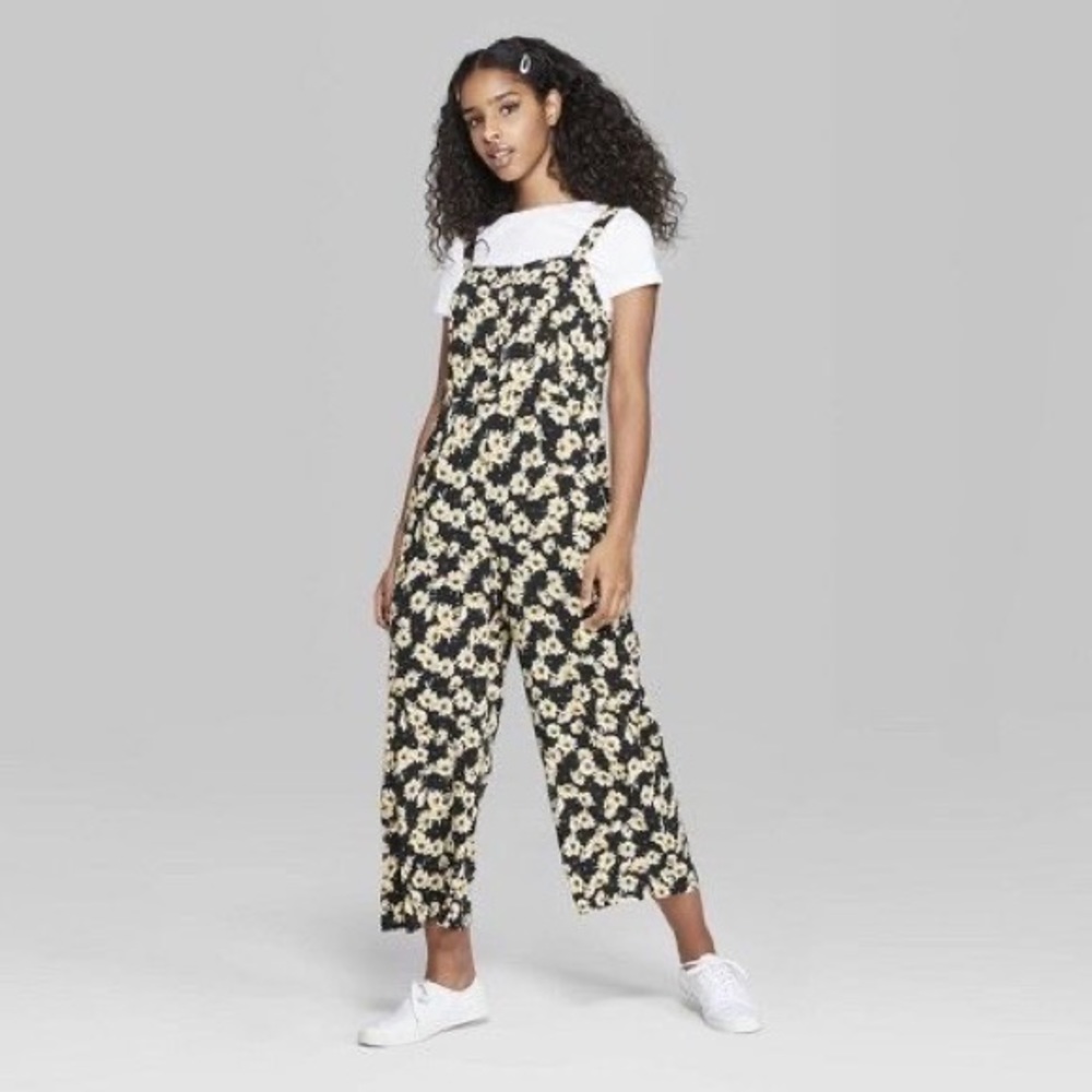 NWOT Floral Print Strappy Button Front Jumpsuit - Black XS